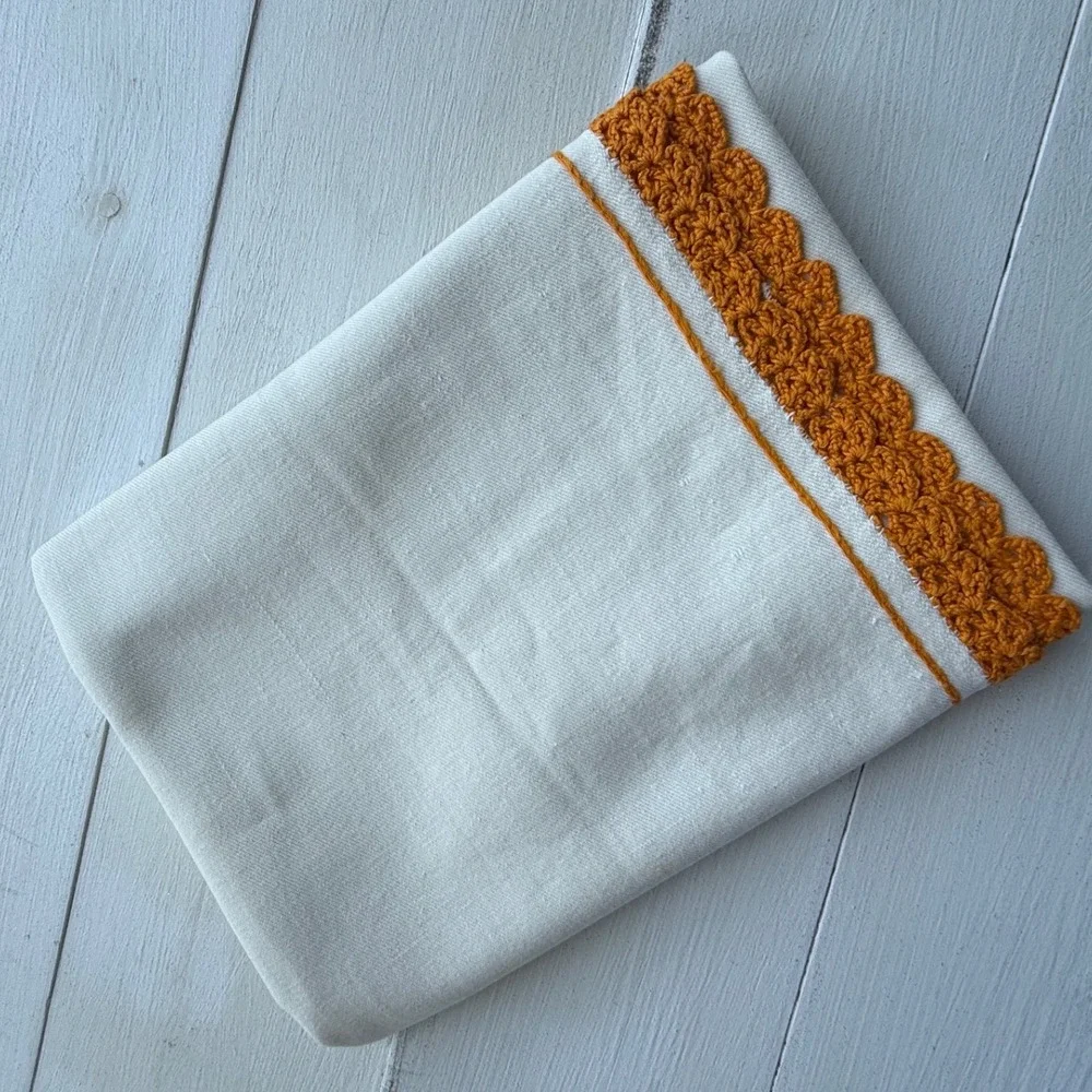 Unbranded vintage white